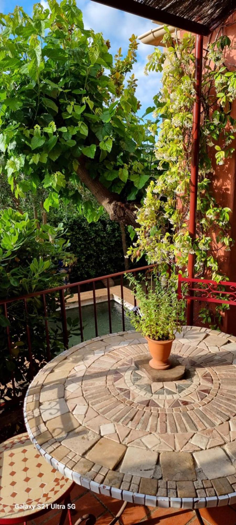 Le Belvédère - D'hôtes De Charme Et Restaurant * Flassans-sur-Issole
