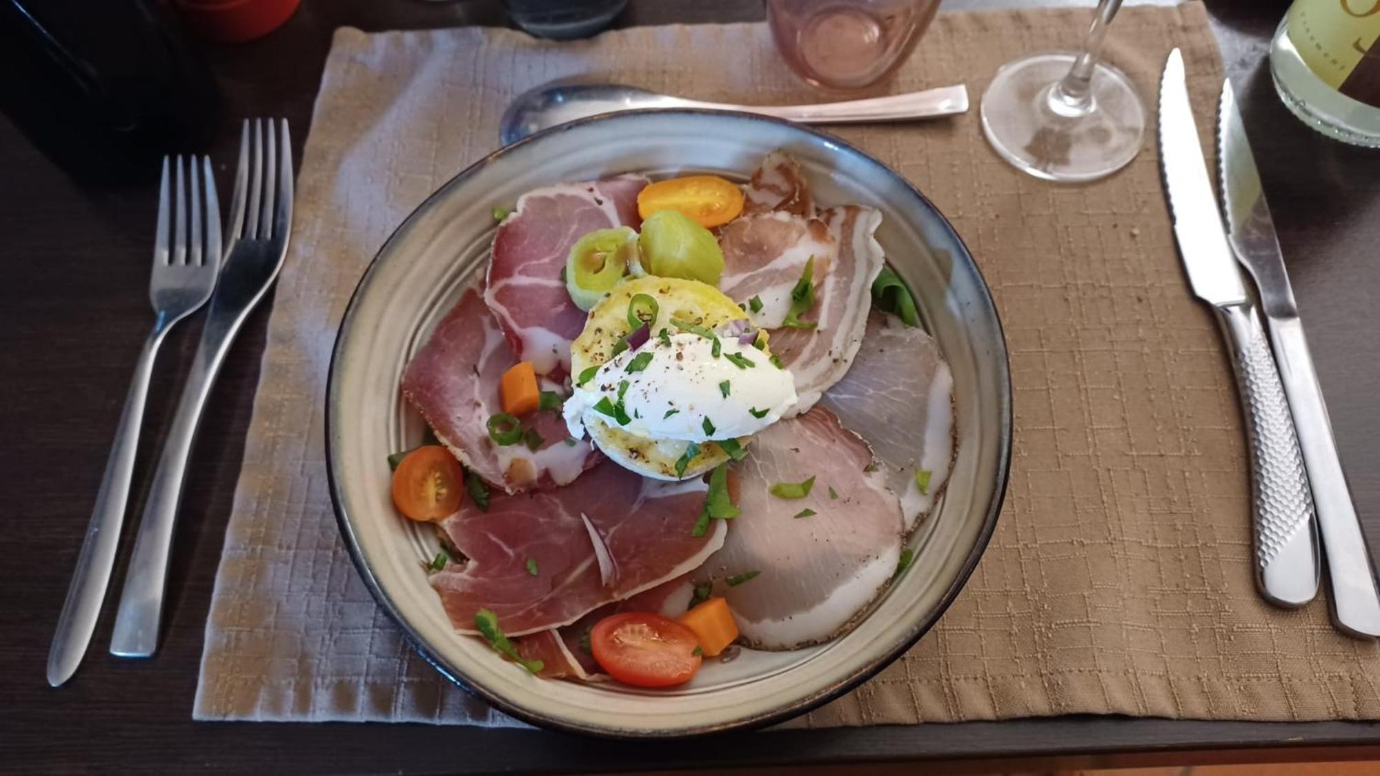 Le Belvédère - D'hôtes De Charme Et Restaurant Flassans-sur-Issole